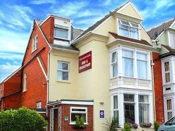 Harlequin Guest House With Parking Weymouth Exterior foto